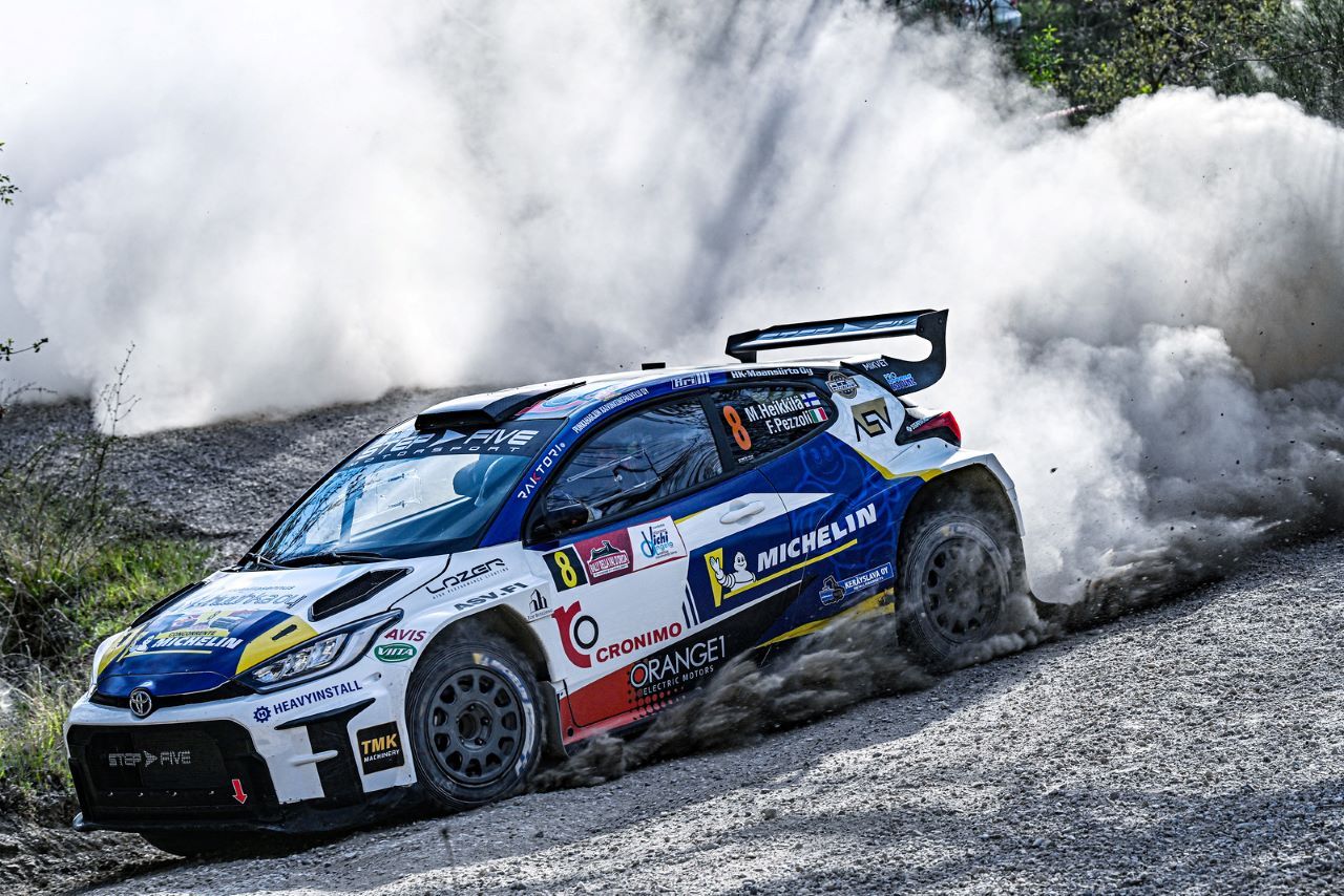 Heikkila impegnato nel difficile rally